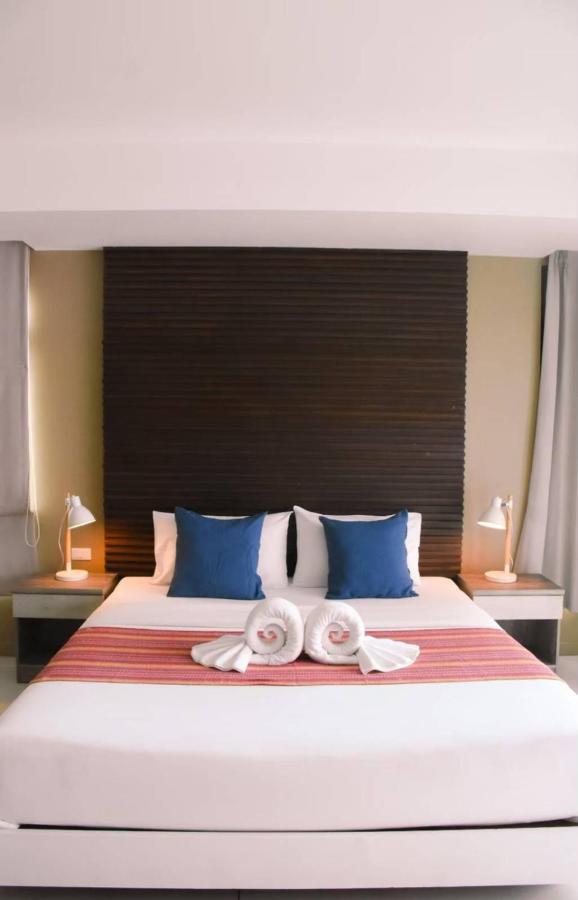 Coco Boutique Hotel Patong Esterno foto