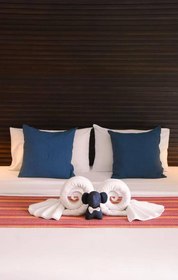Coco Boutique Hotel Patong Esterno foto