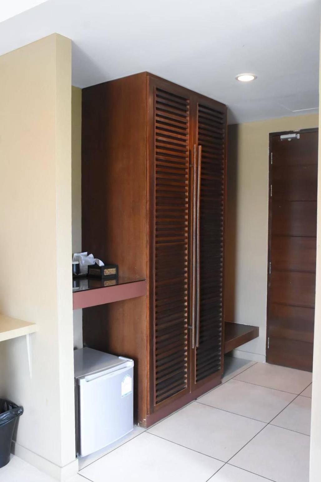 Coco Boutique Hotel Patong Esterno foto